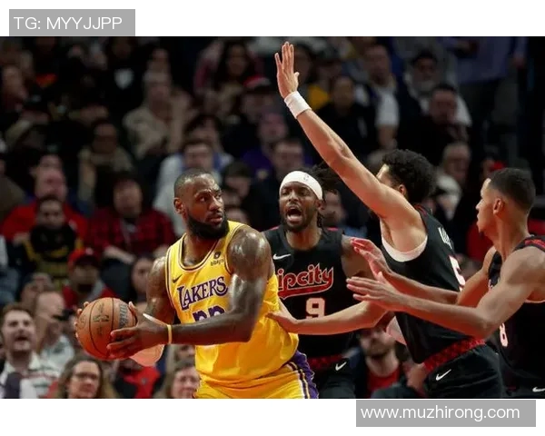 湖人轻取开拓者，晋级西部半决赛：重返荣耀之路