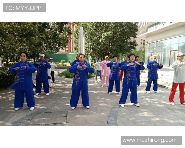 秋冬季节太极服的选择与搭配技巧提升你的练习体验与时尚感