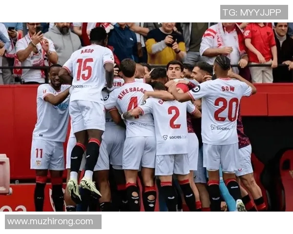 塞维利亚主帅因战术问题遭球迷疯狂围攻，俱乐部高层召开紧急会议